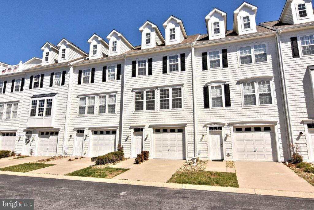 Beachside living in Millsboro! Buy or lease this 3-story townhome with 3 beds, 3.5 baths, garage & loft terrace — close to Rehoboth, shopping & water access.